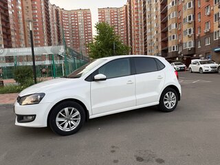 2012 Volkswagen Polo V, белый, 700000 рублей, вид 4