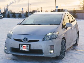 2009 Toyota Prius III (XW30), серебристый, 888000 рублей, вид 1