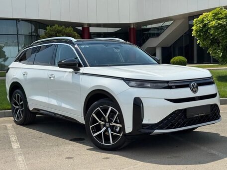 2026 Volkswagen Tavendor I Рестайлинг, серый, 5400000 рублей, вид 3