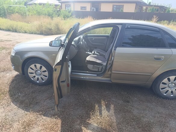 2005 Audi A4 8V III (B7), бежевый, 600000 рублей - вид 5