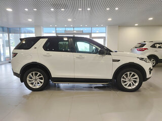 2015 Land Rover Discovery Sport I, белый, 2320000 рублей, вид 4