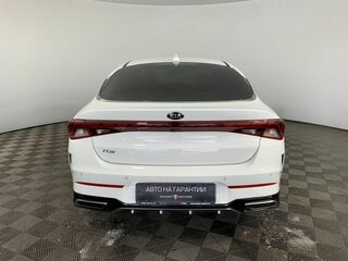 2020 Kia K5 III, белый, 2100000 рублей, вид 4