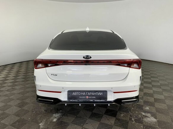 2020 Kia K5 III, белый, 2100000 рублей - вид 3
