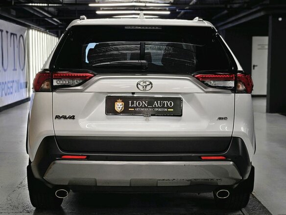 2019 Toyota RAV4 V (XA50), белый - вид 6
