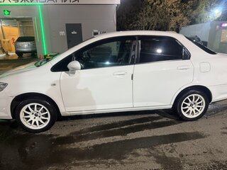 2006 Honda Fit Aria, белый, 323000 рублей, вид 5