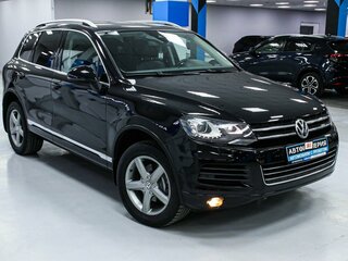 2013 Volkswagen Touareg II, чёрный, 2300000 рублей, вид 1