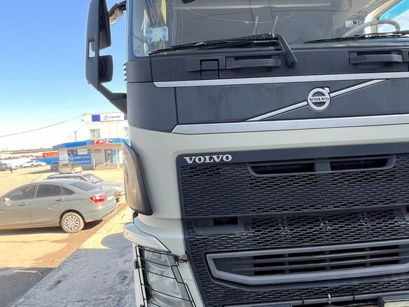 2015 Volvo FH, серый, 7250000 рублей - вид 8
