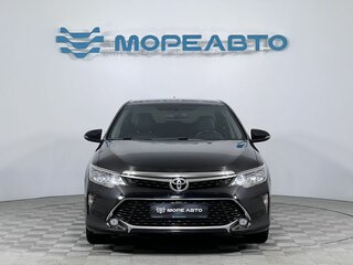 2018 Toyota Camry VII (XV50) Рестайлинг 2, чёрный, 1870000 рублей, вид 2
