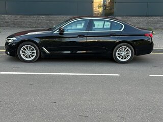 2022 BMW 5 серии 520d VII (G30/G31/G38) Рестайлинг, чёрный, 3800000 рублей, вид 4
