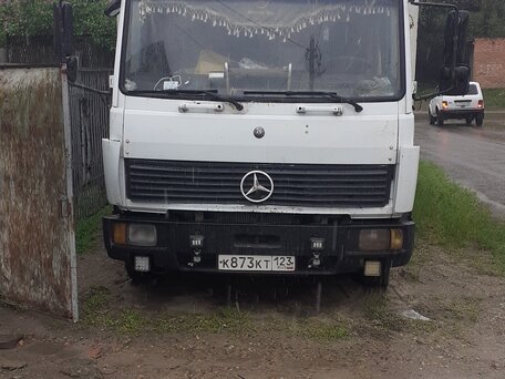 1990 Mercedes-Benz 814, белый, 850000 рублей, вид 1