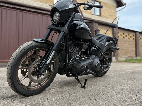 2021 Harley-Davidson Dyna Low Rider, чёрный, 1550000 рублей, вид 3