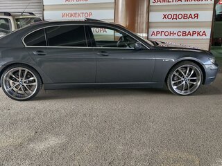 2007 BMW 7 серии 750i IV (E65/E66) Рестайлинг, серый, 900000 рублей, вид 3