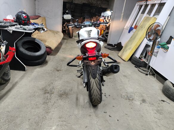 2013 Honda CB 400F, белый, 400000 рублей - вид 3