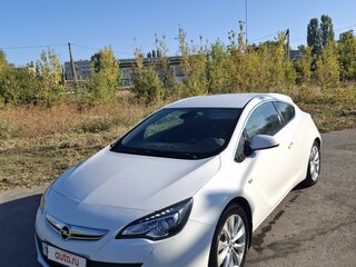 2012 Opel Astra GTC J Рестайлинг, белый, 950000 рублей, вид 4