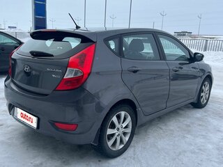 2011 Hyundai Solaris I, серебристый, 650000 рублей, вид 5