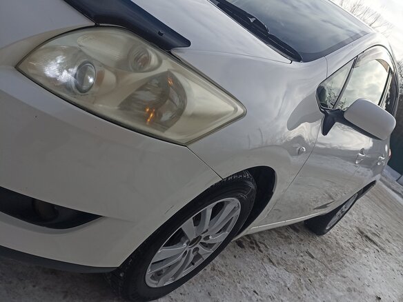 2006 Toyota Auris I, белый, 730000 рублей - вид 4