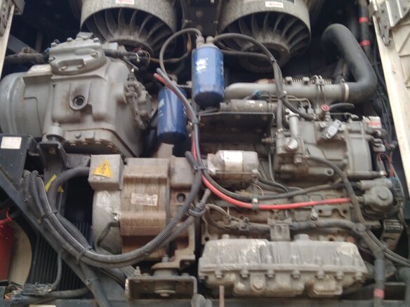 2010 Volvo FH, оранжевый, 4100000 рублей - вид 19