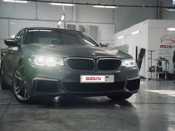 2019 BMW 5 серии M550i xDrive VII (G30/G31/G38), чёрный, 5990000 рублей - вид 20
