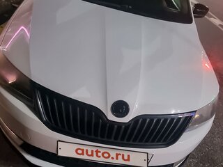 2017 Skoda Rapid I Рестайлинг, белый, 1000000 рублей, вид 3