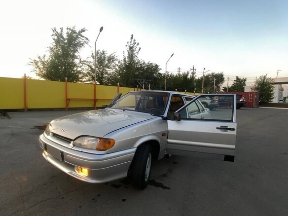 2002 Lada (ВАЗ) 2115, серебристый, 115000 рублей - вид 4
