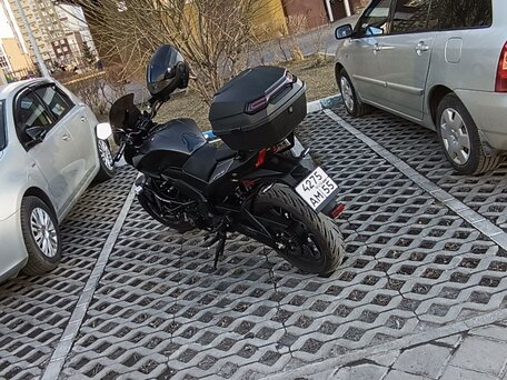 2021 Bajaj Dominar 400, чёрный, 400000 рублей, вид 4