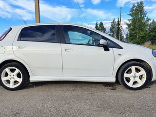 2012 Fiat Punto III Punto, белый, 750000 рублей, вид 3
