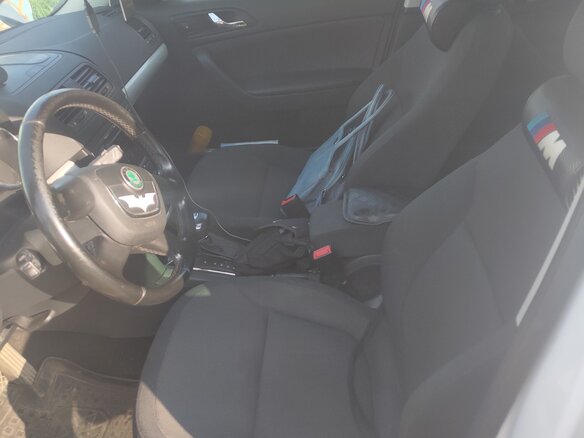 2011 Skoda Yeti I, белый - вид 3