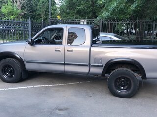 2002 Toyota Tundra I, серебристый, 2400000 рублей, вид 4