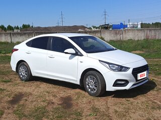 2017 Hyundai Solaris II, белый, 780000 рублей, вид 4