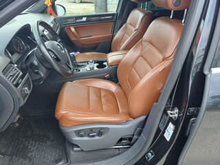 2014 Volkswagen Touareg II, чёрный, 2750000 рублей, вид 5