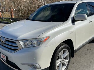 2011 Toyota Highlander II (XU40) Рестайлинг, белый, 2400000 рублей, вид 2