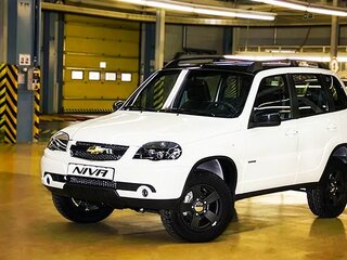 2016 Chevrolet Niva I Рестайлинг, белый, 700000 рублей, вид 1