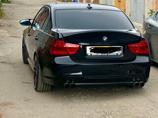 2009 BMW 3 серии 320d V (E90/E91/E92/E93) Рестайлинг, чёрный, 1600000 рублей, вид 4