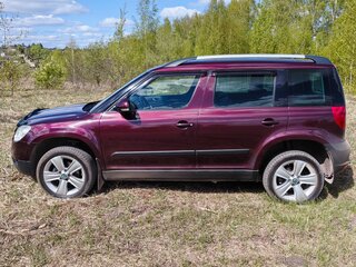 2012 Skoda Yeti I, пурпурный, 1000000 рублей, вид 2