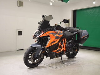 2022 KTM 1290 Super Duke GT, оранжевый, 1300000 рублей, вид 2