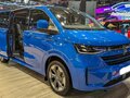 2025 Volkswagen Caravelle T7, синий