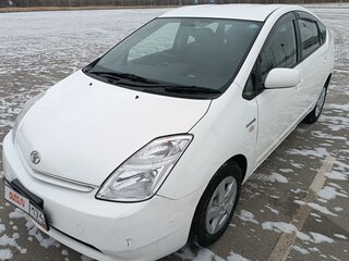 2011 Toyota Prius JDM II Рестайлинг (XW20), белый, 890000 рублей, вид 2