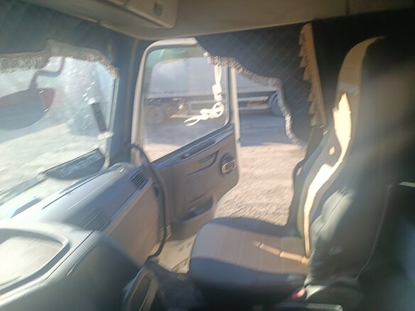 2012 Volvo FM, белый, 5000000 рублей - вид 19