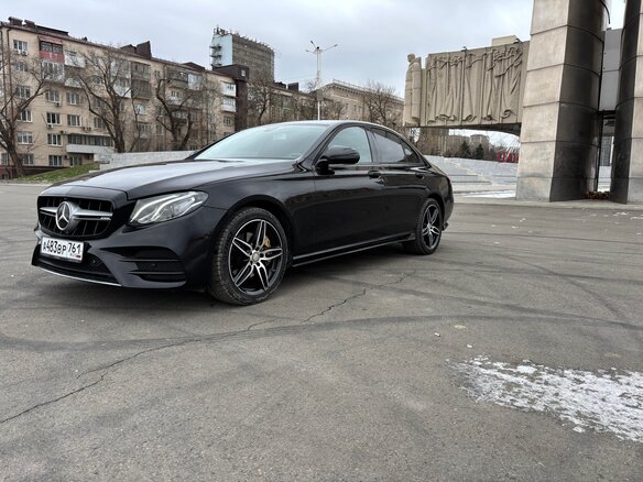 2019 Mercedes-Benz E-Класс 200 V (W213, S213, C238), чёрный, 3550000 рублей