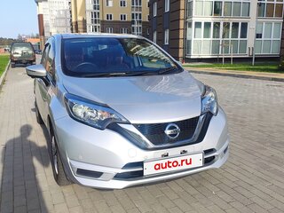 2018 Nissan Note II Рестайлинг, серебристый, 1000000 рублей, вид 3