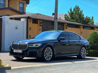 2021 BMW 7 серии 730i VI (G11/G12) Рестайлинг, чёрный, 7000000 рублей, вид 5