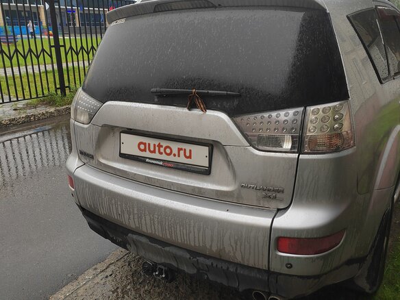 2007 Mitsubishi Outlander II, серебристый, 1320000 рублей - вид 2