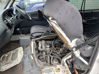 2002 Toyota HiAce H100, белый, 800000 рублей, вид 5