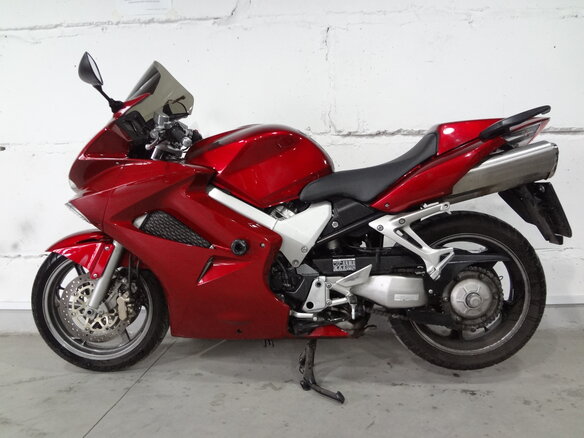 2007 Honda VFR 800, красный - вид 1