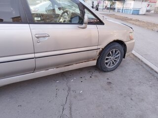 1999 Nissan Bassara, золотистый, 400000 рублей, вид 3
