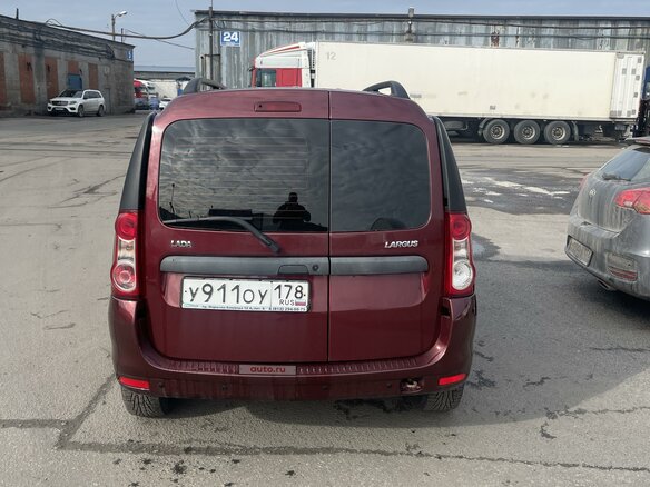 2016 Lada (ВАЗ) Largus I, красный, 768000 рублей - вид 1