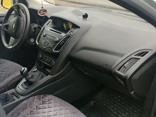 2017 Ford Focus III Рестайлинг, белый, 860000 рублей, вид 5