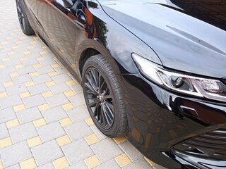 2019 Toyota Camry VIII (XV70), чёрный, 3100000 рублей, вид 2