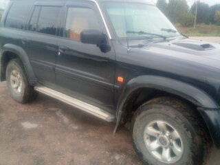 2000 Nissan Patrol V (Y61), чёрный, 850000 рублей, вид 3