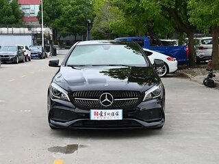 2019 Mercedes-Benz CLA 200 I (C117, X117) Рестайлинг, чёрный, 1520000 рублей, вид 2